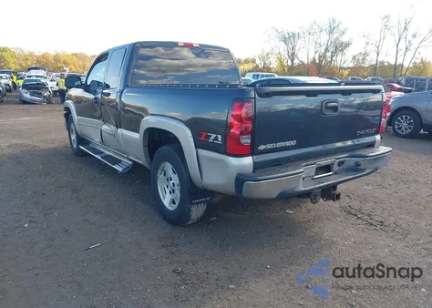 2005 Chevrolet Silverado 1500 Z71 из США, поврежденный, VIN 1GCEK19ZX5Z182011